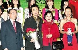 香港豪门娱乐爆料,揭秘娱乐圈幕后真相