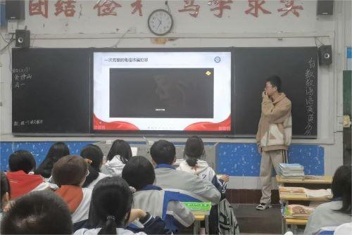 爆料家乡学校视频大全最新,最新视频大全精彩呈现